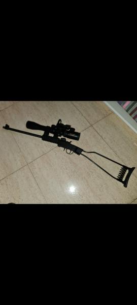 Vendo. Esta nuevo comprada en trelles hace un par de meses . He pegado 5 tiros ni más ni menos.sin el 00