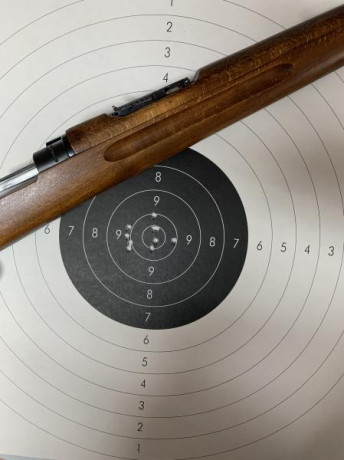 Bueno, para animar el foro un poco, propongo colgar fotos de dianas y arma usada para ello, pudiendo ser 100