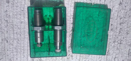 Vendo   dies LEE del   7mm  Remington  Magnum, prácticamente  nuevos, menos de 100 cartuchos recargados 01