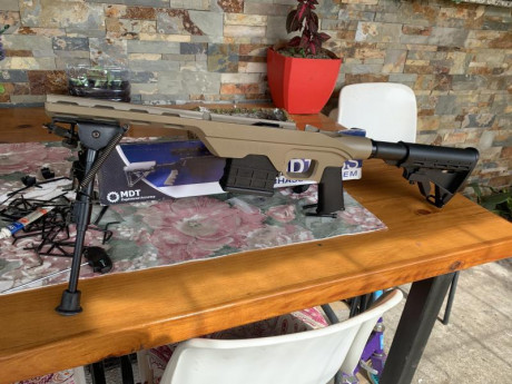 Pues lo compre por capricho y yo no practico el tiro lo tuve montado en un 700 sps tactical 
El bipode 00