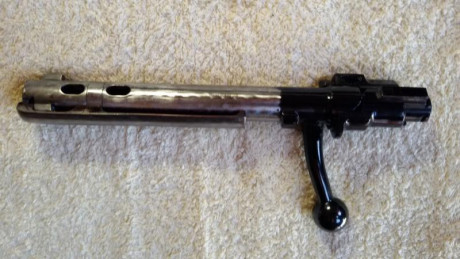 Vendo este rifle, fabricado en Namur, Belgica. Cerrojo tipo M98 afinado, con cañón de 56 cm.
Disparador 72