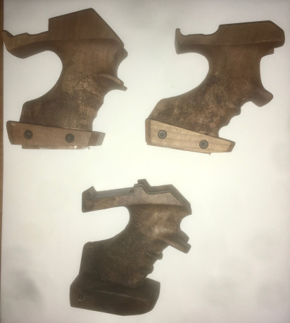 Cachas Pardini y Gafa

   Vendo gafas de tiro Knobloch incluido diafragma, dos aro portalente, tapaojo 01