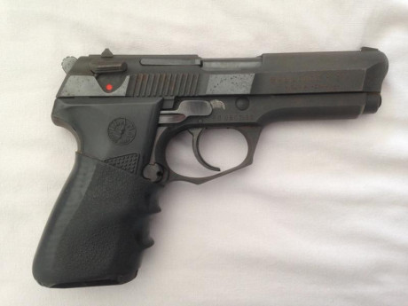 Vendo Walther P99 Cal. 9pb. en muy buen estado, ya que apenas se ha usado.
En su maletín y con dos cargadores. 00