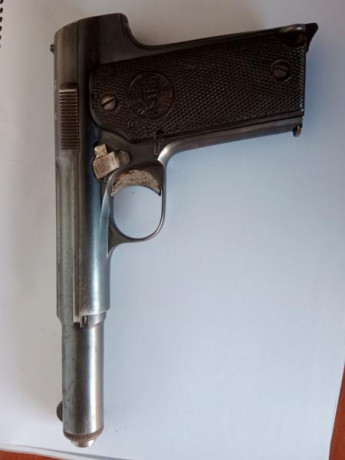 Vendo Astra 400 por falta de uso. Modelo 1921,  (Buscando por el número de serie el arma está fabricada 02