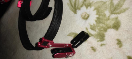 Cinto de 135 cm, todo DoubleAlpha, casette glock
Lo que se ve, 290€
Con dos casettes 60