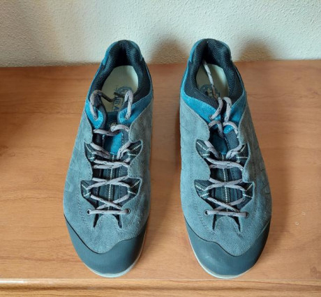 Vendo zapatos de tiro talla 44 con 2 puestas.
Pido 90 euros.
Estan en Alicante. 02
