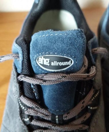 Vendo zapatos de tiro talla 44 con 2 puestas.
Pido 90 euros.
Estan en Alicante. 10