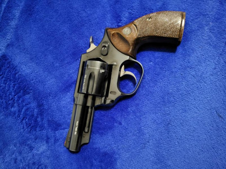 Hola compañeros ppr no usar pongo ala venta este precioso revolver Astra Police 3 pulgadas 38sp
Precio 00