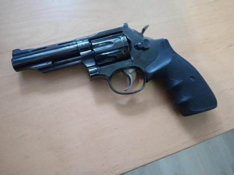 Hola a todos compañeros pongo en venta para dejar hueco en mi licencia F y poder comprar otro capricho 01