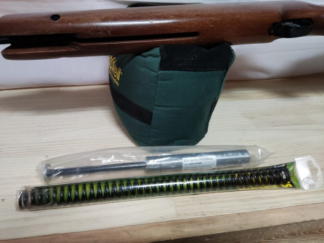 Vendo carabina Webley Patriot .25 por falta de uso. Es el modelo original inglés en potencia española. 20