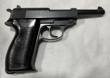 La P38 fue la primera pistola de doble acción militar. En venta una Walther P38 fabricada en 1943 para 01
