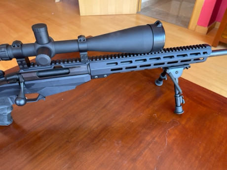 Vendo rifle táctico Tikka 308win.
Está nuevo a estrenar. 
Equipado con mira sightron 10-50x60, monturas 01