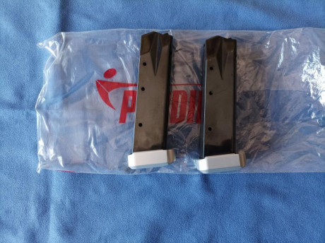 Vendo dos cargadores apenas sin uso para Pardini PC9 / GT9
40€ cada uno.
Un saludo. 00