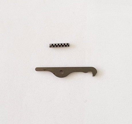 Vendo uña extractora, para Hammerli 280 o SP20 calibre 32.
Totalmente nueva.
50€ mas 6€ gastos de envio.

Interesados 00