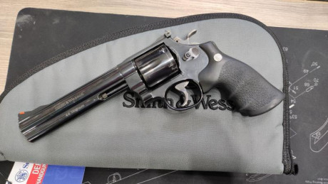  VENDO REVOLVER S&W Mod. 29 (Edición Especial) 

Marca: SMITH & WESSON
Modelo: 29-5 CLASSIC
Calibre: 01