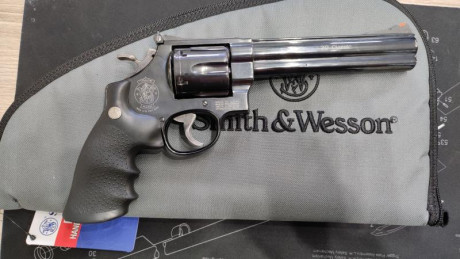  VENDO REVOLVER S&W Mod. 29 (Edición Especial) 

Marca: SMITH & WESSON
Modelo: 29-5 CLASSIC
Calibre: 00