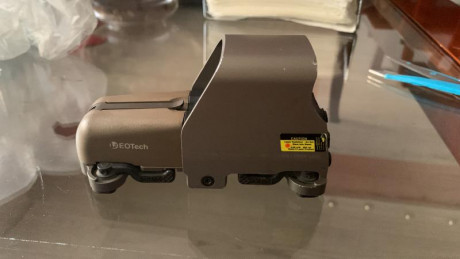 Vendo holografico EOTECH 553 A65 original, no réplica de airsoft, en color FDE, muy difícil de conseguir, 01