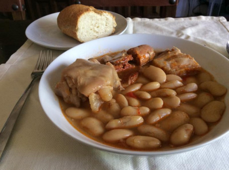 Hoy para comer acelgas hervidas y chuletón de vaca gallega vieja con seis semanas de maduración en cámara 00