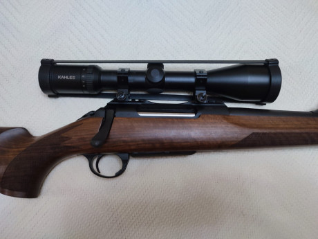 Un amigo vende estos dos equipos: Browning Maral 300 wm, monturas apel completas y visor Delta Optical 00