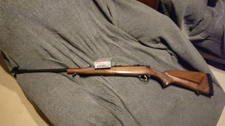 Buenas compañeros,

Un muy buen compañero del club me pide que ponga a la venta un rifle CZ 550 de calibre 00