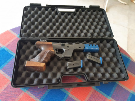 Se vende pistola Walther GSP expert calibre 22 cacha talla m en un gran estado por no utilizar al ser 01