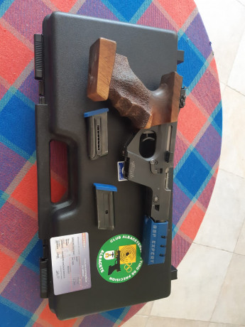 Se vende pistola Walther GSP expert calibre 22 cacha talla m en un gran estado por no utilizar al ser 12