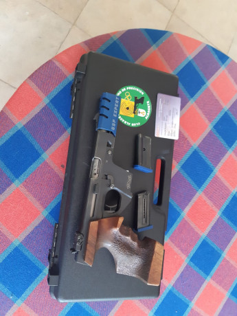 Se vende pistola Walther GSP expert calibre 22 cacha talla m en un gran estado por no utilizar al ser 11