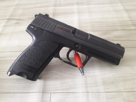 Por jubilación  un compañero me pide que le ponga en venta su arma particular. Se trata de un revolver 10