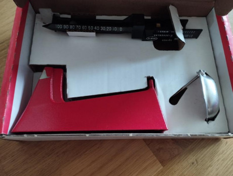 Pues eso, vendo lo que me queda de material de recarga, preguntas y fotos por privado!!!
Graneador Frankford 21