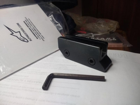 Hola, vendo contrapeso para Star FR Sport
Para pistola con cañón de 6".
Precio 35 euros incluido 01