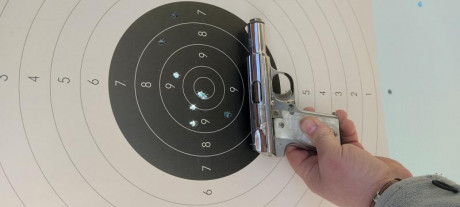 Buenas a todos, pues que por exceso de armas tengo que liquidar esta, una astra 3000 en calibre7.65. esta 40