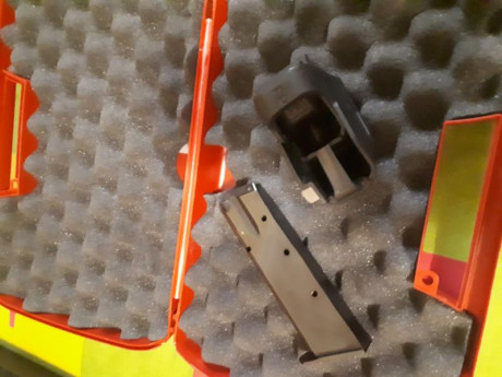 Gracias a todos la pistola está vendida muy amables 10