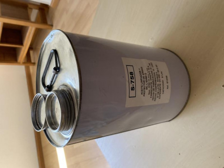 Bidón de 5 litros sellado KRAFFT aceite protector y  limpiador de armas 50€,  10€ litro Se entrega en 02