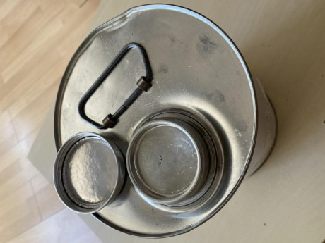 Bidón de 5 litros sellado KRAFFT aceite protector y  limpiador de armas 50€,  10€ litro Se entrega en 01