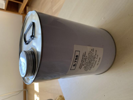 Bidón de 5 litros sellado KRAFFT aceite protector y  limpiador de armas 50€,  10€ litro Se entrega en 00