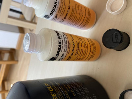 Aceite para armas Break Free CLP  
Limpia, lubrica y protege
Apto para todo tipo de superficies metálicas
Mil-Spec 02