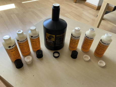 Aceite para armas Break Free CLP  
Limpia, lubrica y protege
Apto para todo tipo de superficies metálicas
Mil-Spec 00