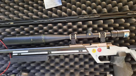 En venta Bushnell Elite 8-32x40 en perfecto estado y con complementos (parasol, monturas) el de toda la 01