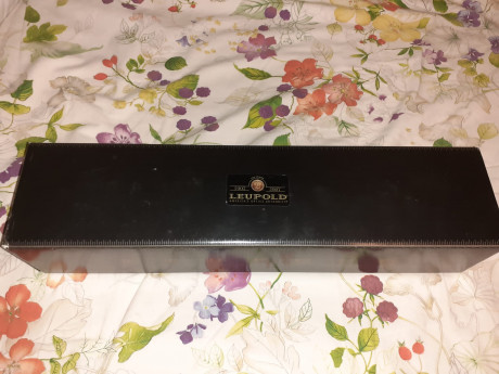  PHOTO-2022-06-01-22-27-45.jpg  PHOTO-2022-06-01-22-18-09.jpg 


Hola Buenas noches.
Vendo Leupold Mark 00