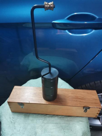 Hola.
Pongo a la venta un pesador para gatillos, el clasico , el de pesas.
Como se aprecia en las fotos, 21