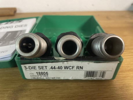 Dies para recarga del calibre 44-40, usados pero bien cuidados, precio 60€ envio certificado en peninsula 00