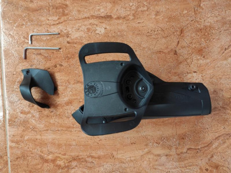 Vendo funda de servicio nivel 3 marca Vega Holster DCH8 Cama Holster para Beretta 92FS, menos de un año 00