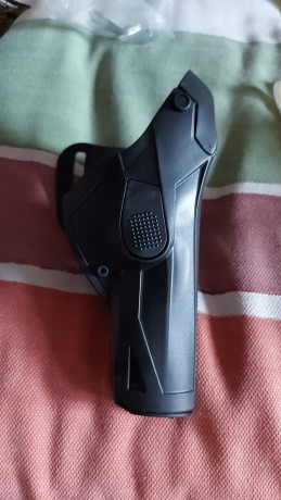 Vendo funda de servicio nivel 3 marca Vega Holster DCH8 Cama Holster para Beretta 92FS, menos de un año 20