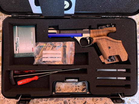 Vendo Feinwerbau AW93 light. Comprada nueva por mi hace 3 años en los que habre pegado unos 1500 tiros 02