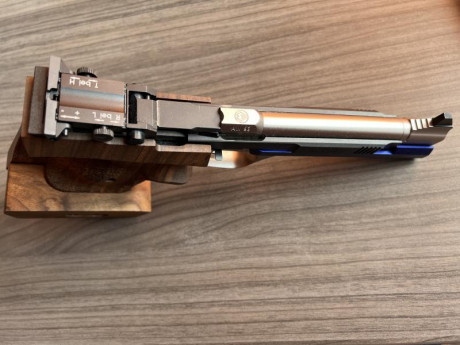 Vendo Feinwerbau AW93 light. Comprada nueva por mi hace 3 años en los que habre pegado unos 1500 tiros 10