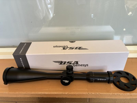 VENDO TRES VISORES:


-VENDIDO-NIGHTFORCE NF-12-42X56 BR.......... 1.250-€ con el parasol incluido ( es 61