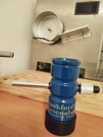 Vendo graneador Frankford Arsenal nuevo. 20 euros 00