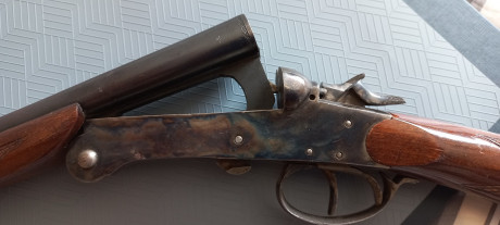 VENDIDA, Por  favor, borrar anuncio

SE VENDE ESCOPETA PERRILLOS Cal. 410, Marca CHIMBO, Cañones de 70 10