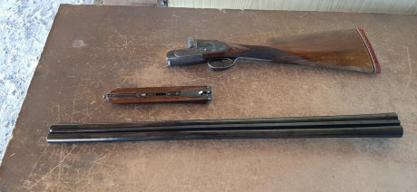 Un amigo vende esta paralela del calibre 12/70 con cañones de 70 cms, choque 3* en derecho y 1* en izquierdo. 32