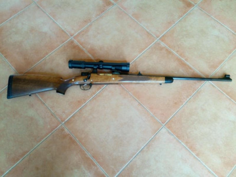 Rifle Zastava M 70, calibre 8 x 57, con visor Kahles Helia C 1,5 - 6 x 42, monturas giratorias Mak. Culata 02